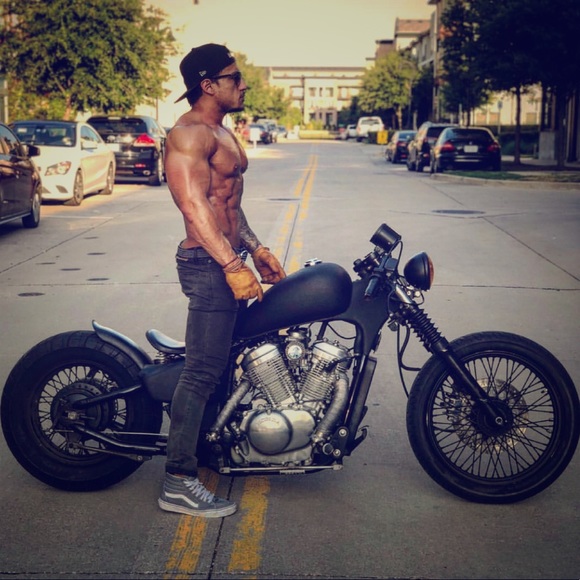 Meet your Posher, Gino - Picture 1 of 5